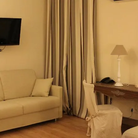 Castellu Hotel 3*