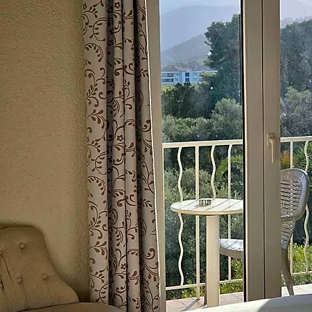 Castellu Hotel 3*